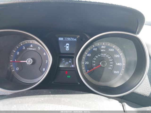 KMHD35LH1GU340697 Hyundai ELANTRA GT
