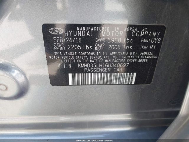 KMHD35LH1GU340697 Hyundai ELANTRA GT