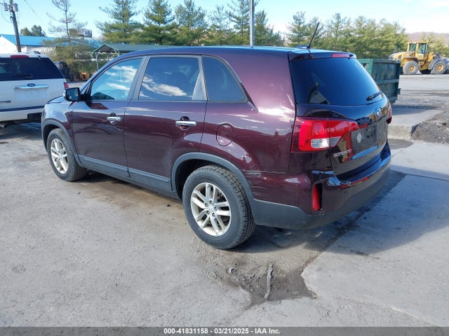 5XYKT3A66EG547425 KIA SORENTO LX
