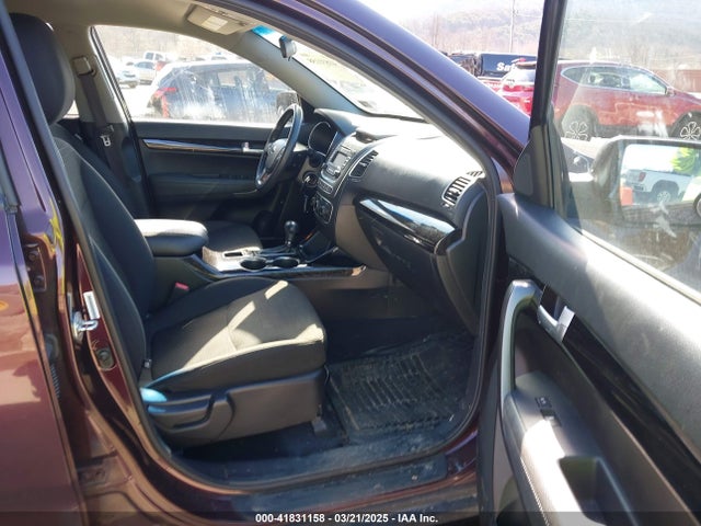 5XYKT3A66EG547425 KIA SORENTO LX