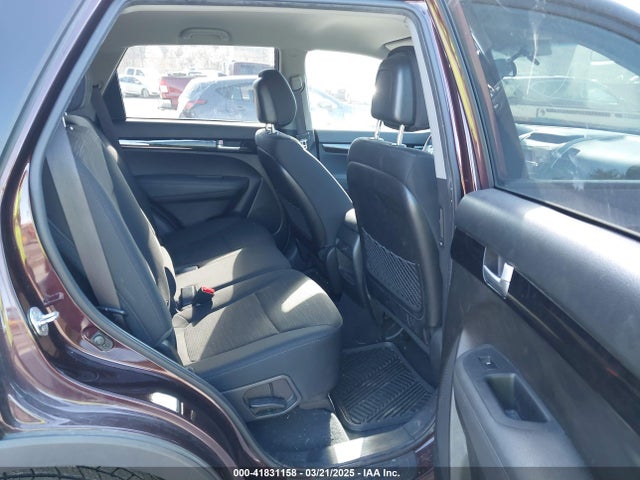 5XYKT3A66EG547425 KIA SORENTO LX