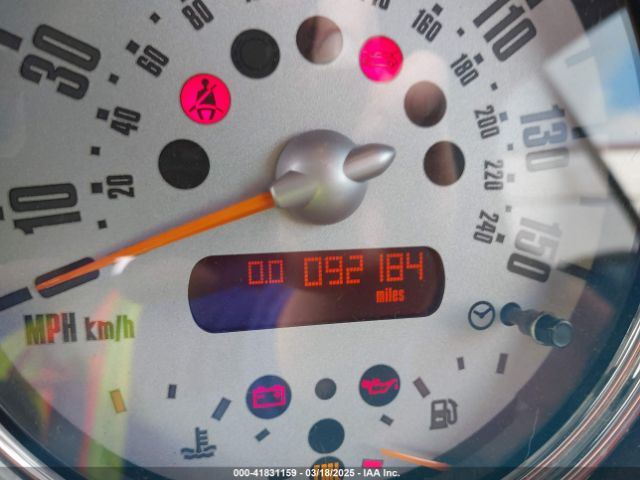 2005 MINI COOPER WMWRF33485TF60893 Photo 6