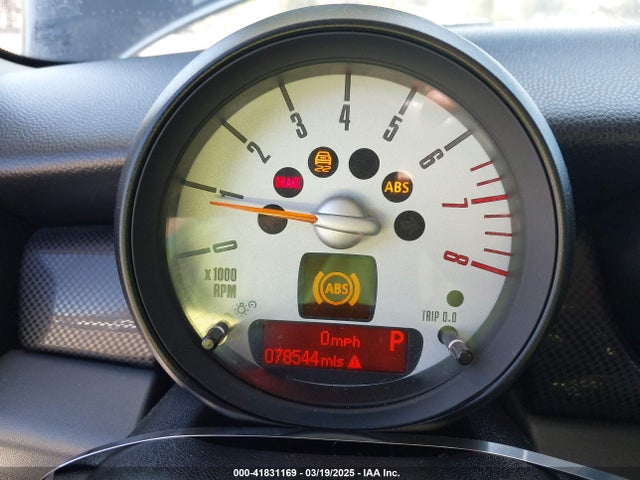 2011 MINI COOPER S WMWSV3C53BTY13253 Photo 6