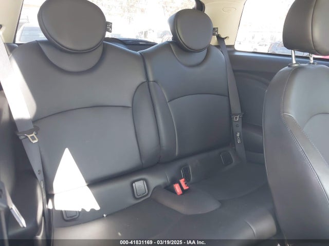 2011 MINI COOPER S WMWSV3C53BTY13253 Photo 7