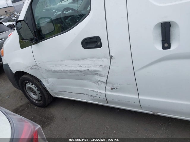 3N6CM0KNXFK710080 Nissan Nv200 S/sv
