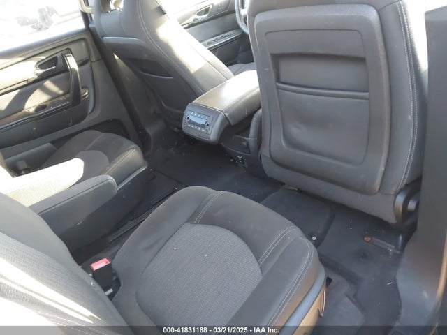 1GNKRHKD3GJ125020 Chevrolet Traverse 2lt