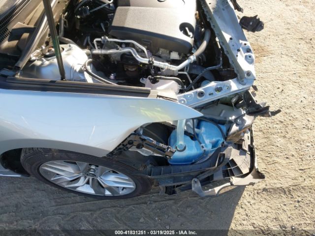 4T1AZ1FBXNU085305 Toyota AVALON XLE