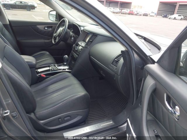 JN8CS1MU4FM380024 Infiniti QX70