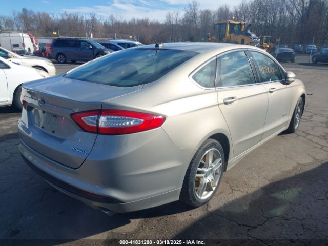 3FA6P0LUXFR133979 Ford Fusion Hybrid Se