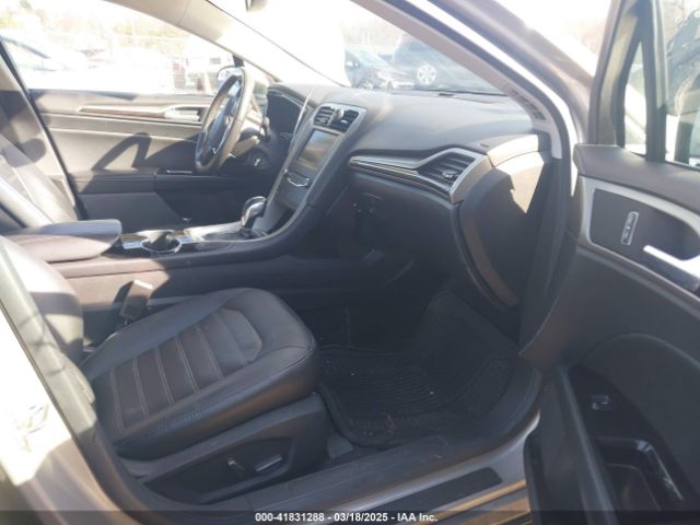 3FA6P0LUXFR133979 Ford Fusion Hybrid Se