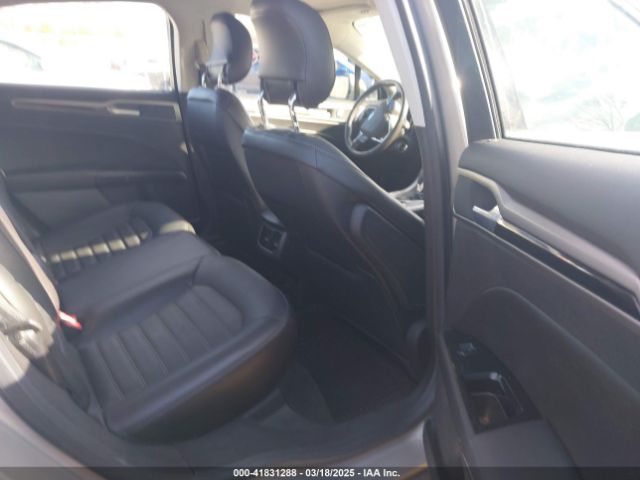 3FA6P0LUXFR133979 Ford Fusion Hybrid Se