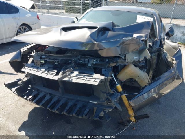 2C3CDZBT7KH641758 Dodge Challenger R/t