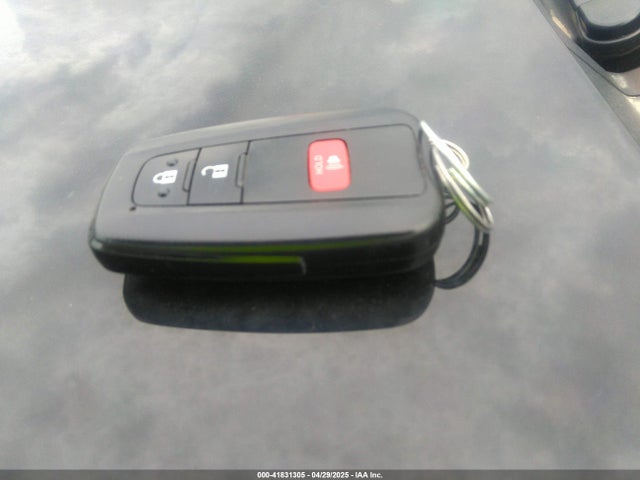 Toyota Prius Limited 2019 JTDKARFUXK3101259 Image 11