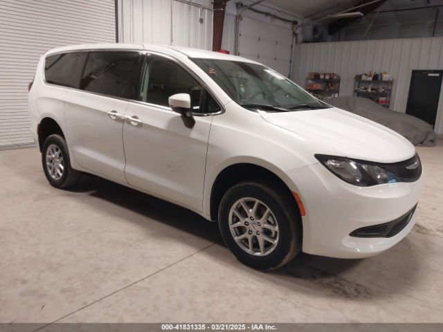 2023 CHRYSLER VOYAGER 2C4RC1CG0PR596076 Photo 0
