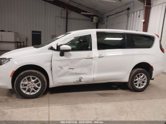 2C4RC1CG0PR596076 Chrysler Voyager Lx