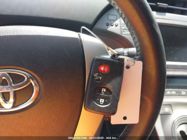 JTDKN3DU3E1748350 Toyota Prius Four