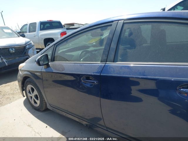 JTDKN3DU3E1748350 Toyota Prius Four