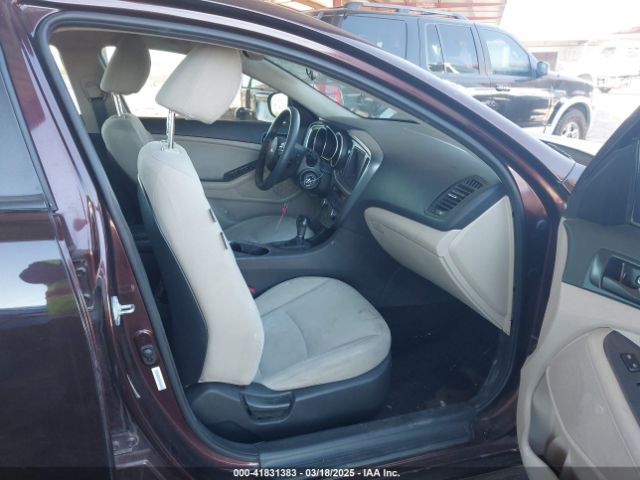 5XXGM4A79EG316606 KIA Optima Lx