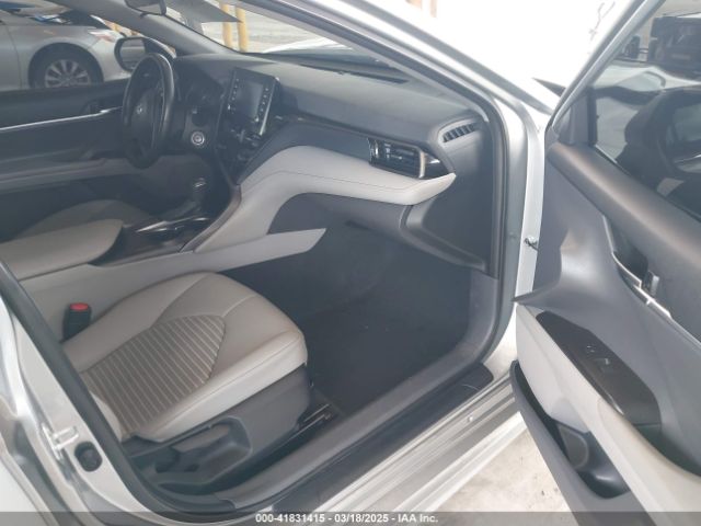 4T1G11AK8NU690920 Toyota CAMRY SE