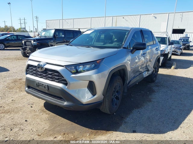 2T3H1RFV2NW221092 Toyota RAV4 LE