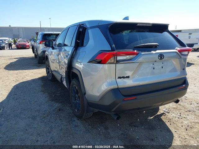 2T3H1RFV2NW221092 Toyota RAV4 LE