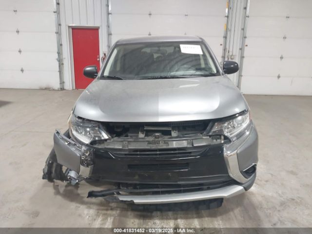JA4AD2A3XJZ054569 Mitsubishi Outlander Es