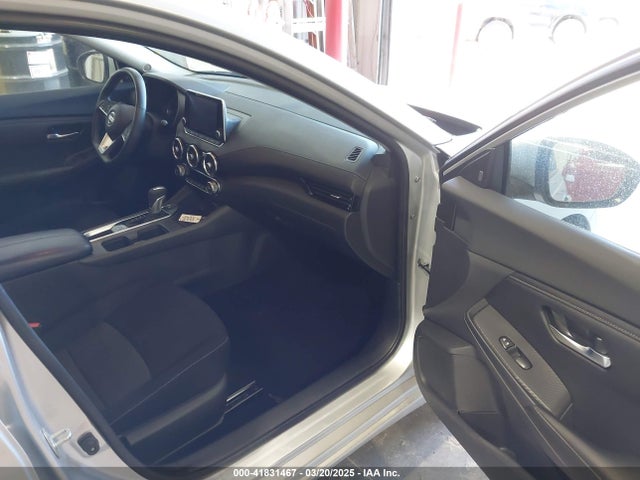 3N1AB8CV9MY208719 Nissan Sentra Sv Xtronic Cvt