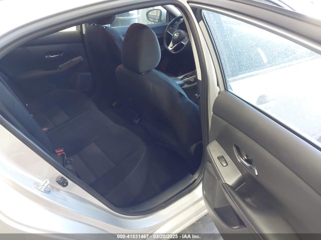 3N1AB8CV9MY208719 Nissan Sentra Sv Xtronic Cvt