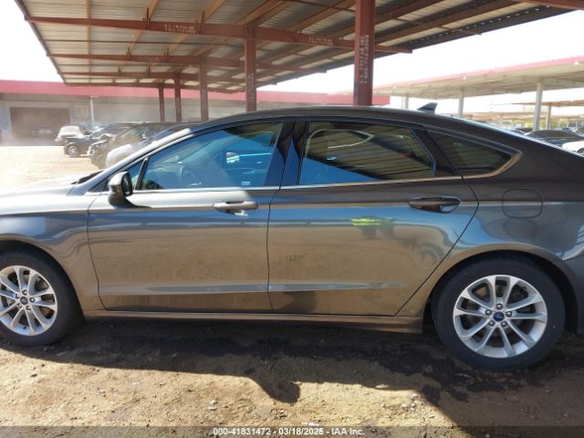 3FA6P0HD9KR104024 Ford FUSION SE