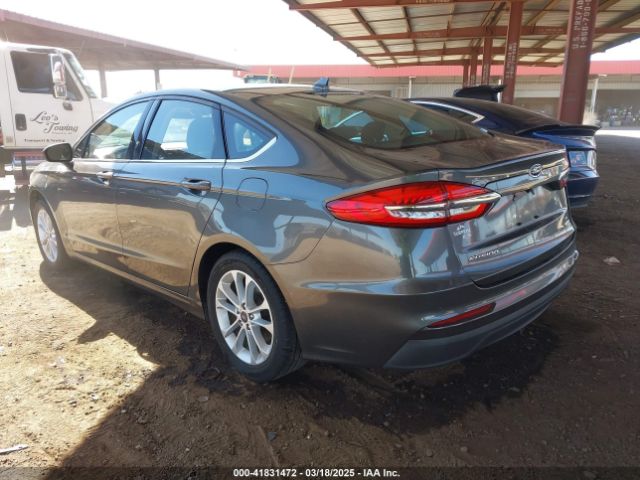 3FA6P0HD9KR104024 Ford FUSION SE