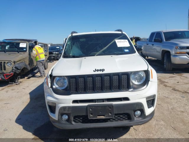 ZACNJDE1XNPN71389 Jeep Renegade Altitude 4x4