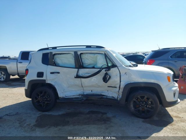 ZACNJDE1XNPN71389 Jeep Renegade Altitude 4x4