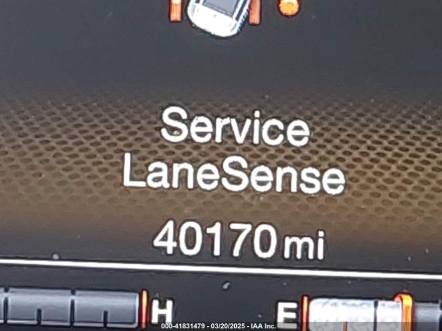 ZACNJDE1XNPN71389 Jeep Renegade Altitude 4x4
