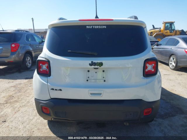 ZACNJDE1XNPN71389 Jeep Renegade Altitude 4x4