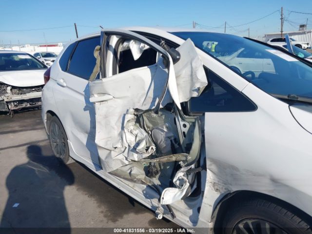 2019 HONDA FIT 3HGGK5H60KM717921 Photo 5