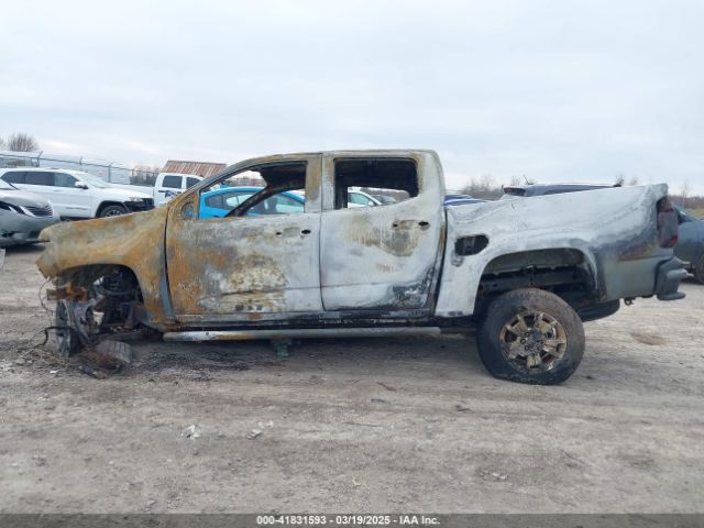 1GCGTCEN3J1262098 Chevrolet Colorado Lt