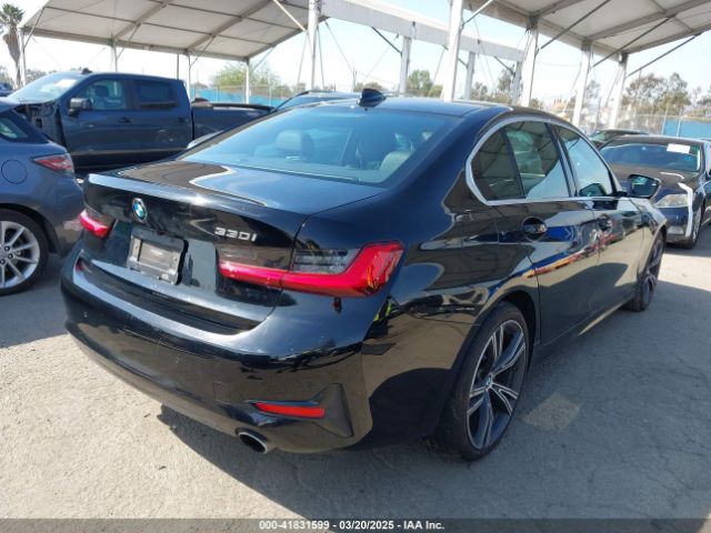 3MW5R1J02M8B87329 BMW 330I