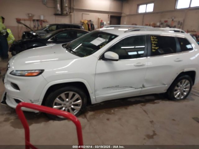 1C4PJMJX1JD598043 Jeep Cherokee Overland 4x4