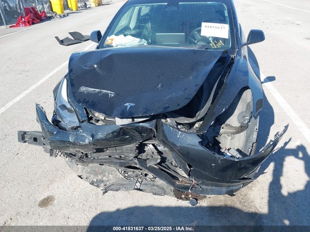 2023 TESLA MODEL 3 5YJ3E1EA2PF696877 Photo 5