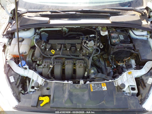1FADP3K29HL217852 Ford FOCUS SE
