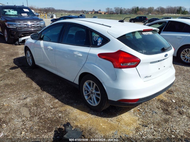 1FADP3K29HL217852 Ford FOCUS SE