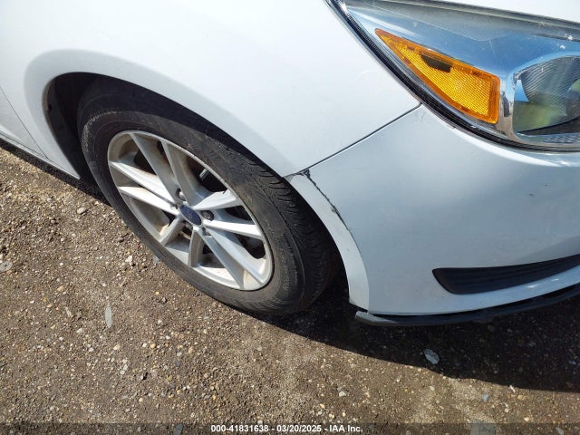 1FADP3K29HL217852 Ford FOCUS SE