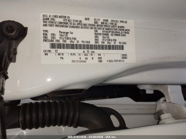 1FADP3K29HL217852 Ford FOCUS SE