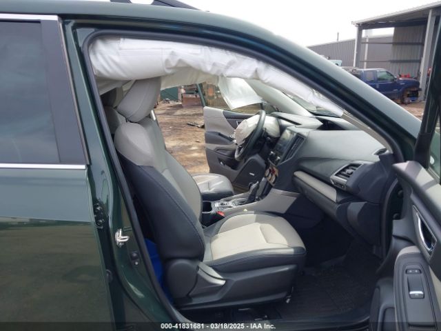 2022 SUBARU FORESTER JF2SKAPCXNH440181 Photo 4