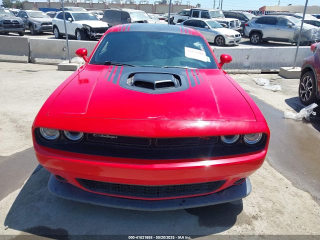 2C3CDZFJ0HH636368 Dodge Challenger 392 Hemi Scat Pack Shaker