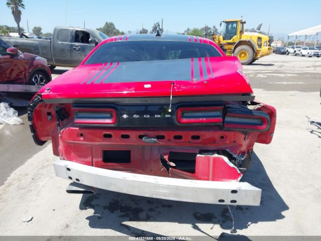 2C3CDZFJ0HH636368 Dodge Challenger 392 Hemi Scat Pack Shaker