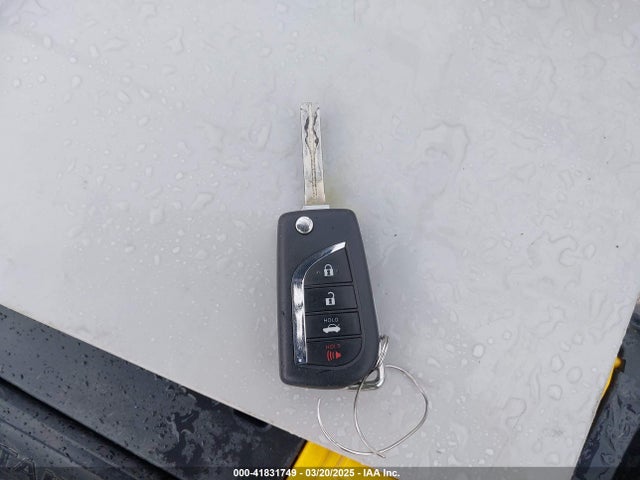 4T1B11HK9KU744852 Toyota CAMRY LE