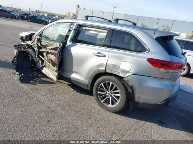 5TDJGRFH8KS068239 Toyota Highlander Hybrid Xle