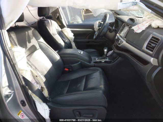 5TDJGRFH8KS068239 Toyota Highlander Hybrid Xle