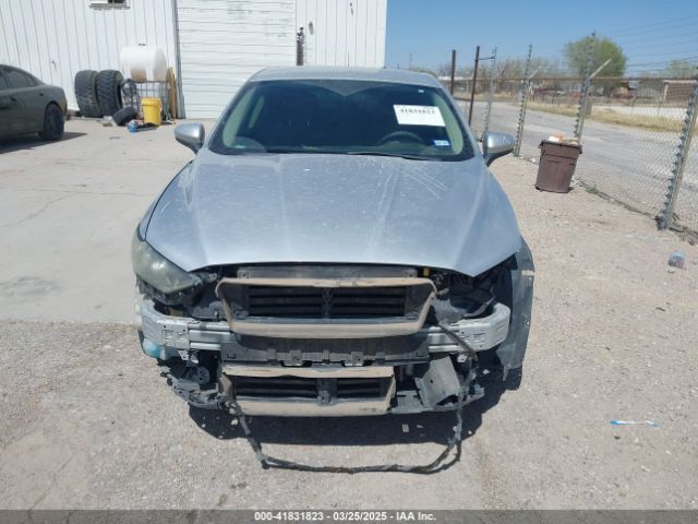 3FA6P0H74JR145041 Ford FUSION SE